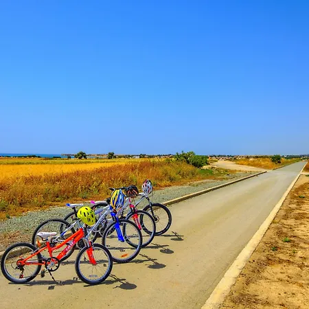 Hadjios Valley فيلة