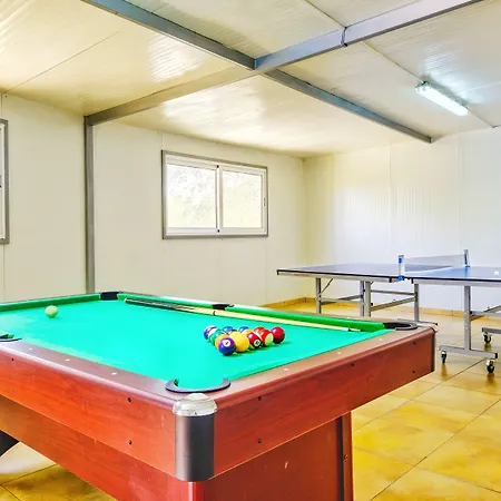 Hadjios Valley * شاطئ مازوتوس