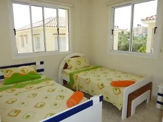 Hadjios Valley شاطئ مازوتوس