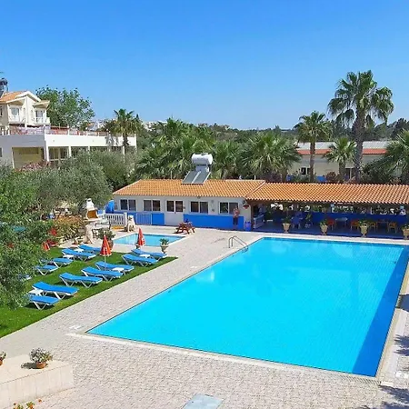 Hadjios Valley فيلة شاطئ مازوتوس