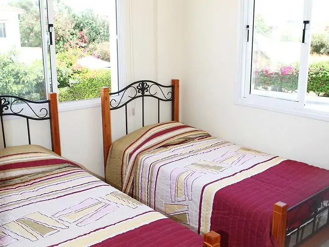 Hadjios Valley * מזוטוס