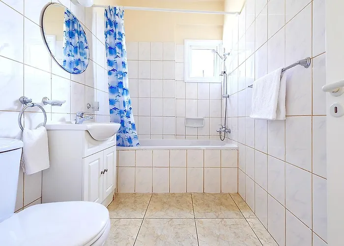 Hadjios Valley * マゾトス